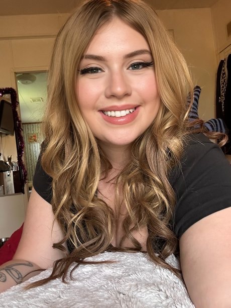 LilAK best pornstar image
