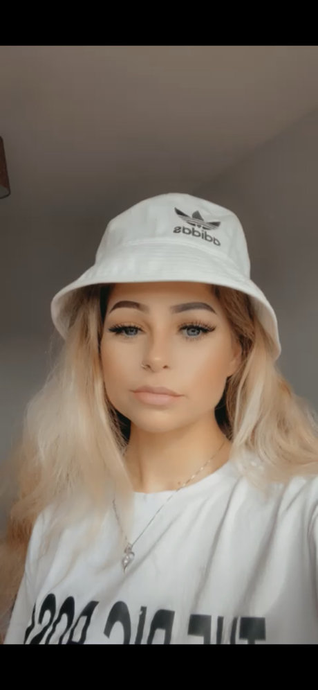 Lil Buff Baddie VIP British Princess top model photo