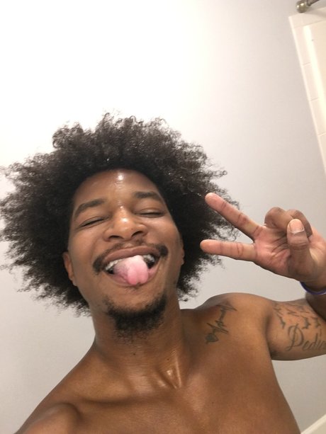 Ocho8  top profile image