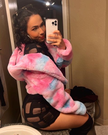 Maria Saadi pornstar perfect picture