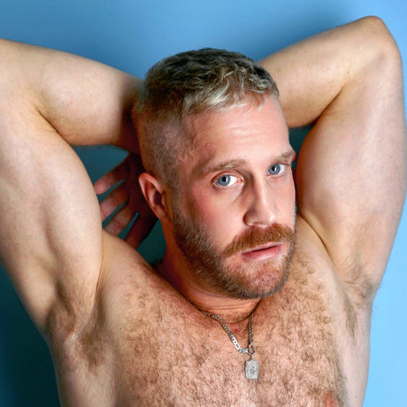 Mateo Tomas XL nude pornstar gallery
