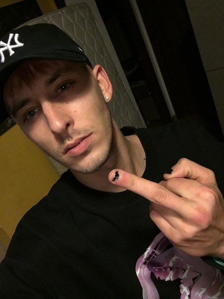 Master Axl free pornstar photo