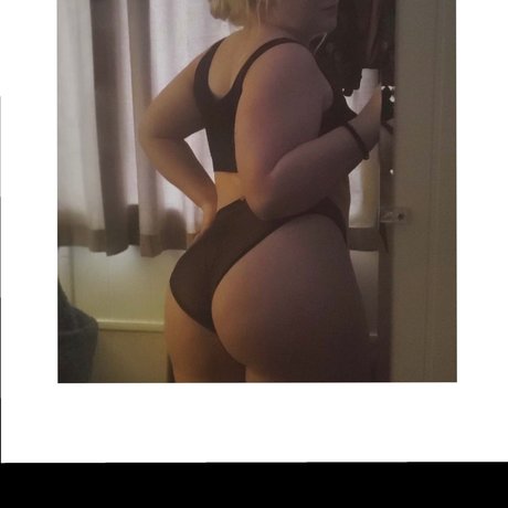 Milky Moon model nice pic