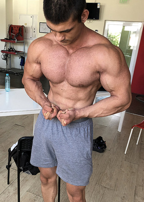 Muscledomination fullvids model porn img