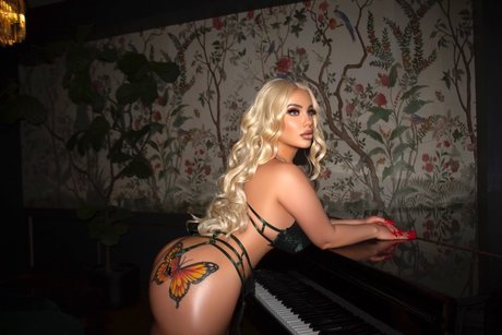 Mulani Butterfly VIP adult actress img