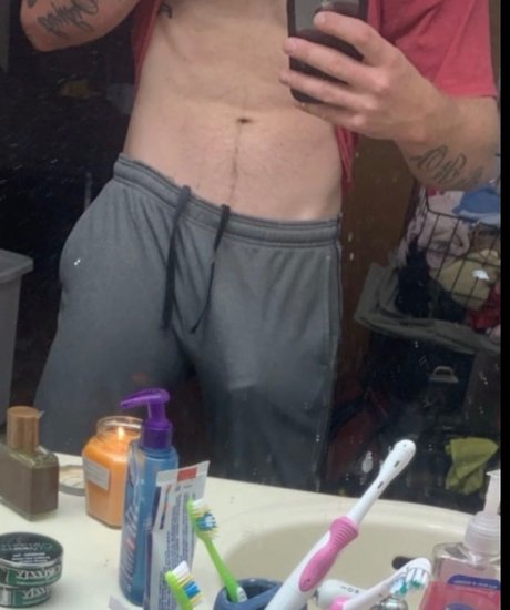 blonde muscle onlyfans top picture
