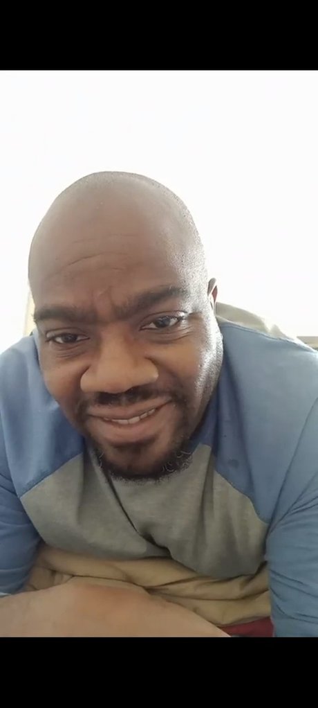 MRGoodlover nude model image