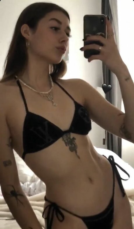 Jana Nell pretty pornstar image