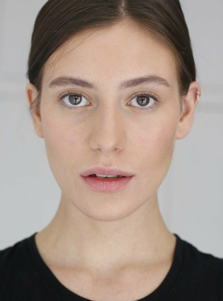 Alejandra Guilmant pretty star archive