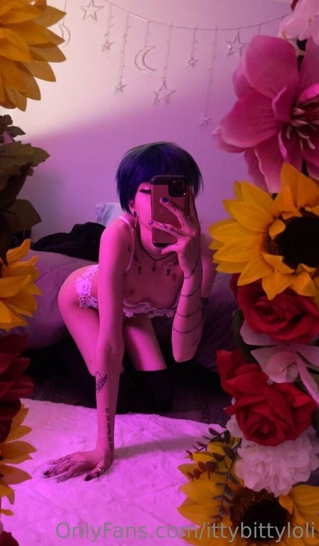 ittybittyloli high quality pornstar photo