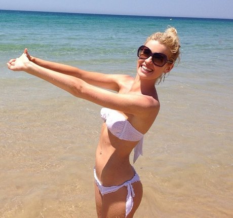 blonde wife onlyfans beautiful naked pic
