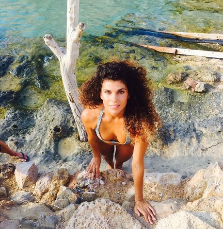 Ariadna Hafez exclusive star pic
