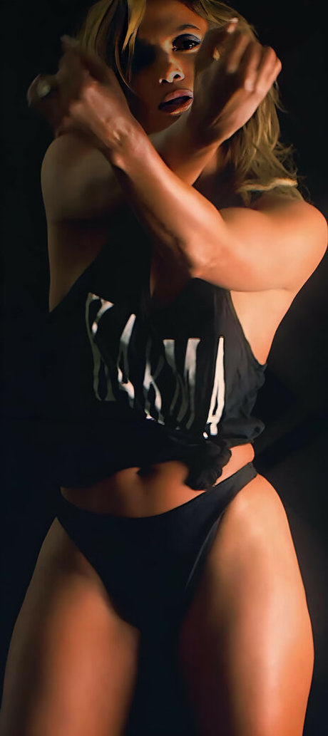 curvy cougar onlyfans free sexy picture