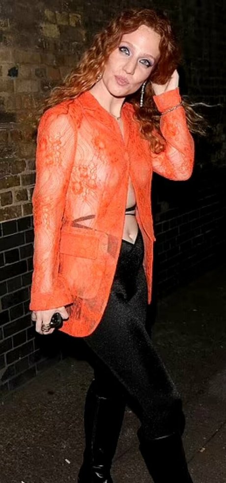 Jess Glynne star nudes pic
