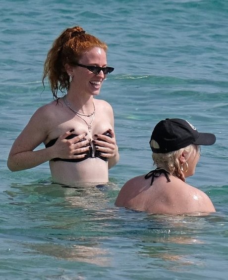 Jess Glynne perfect actress photo