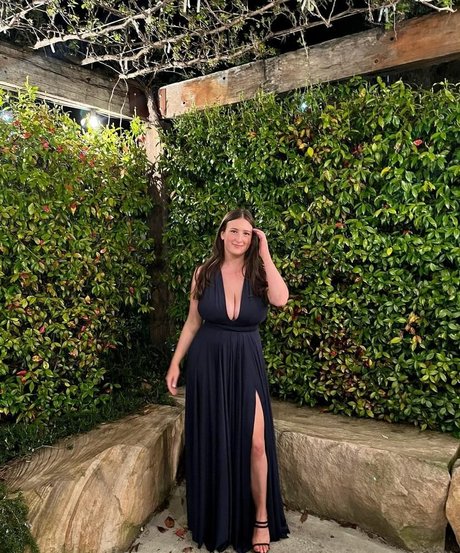 Josie L beautiful star photos