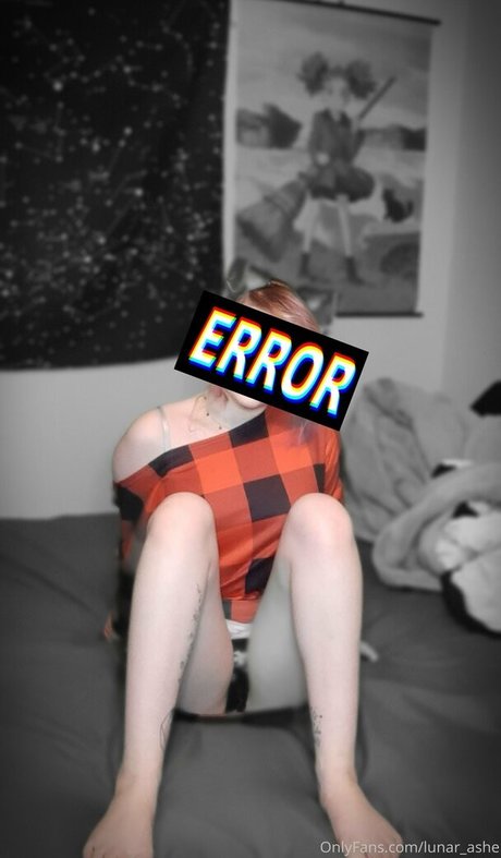 lunar ashe sexy actress picture