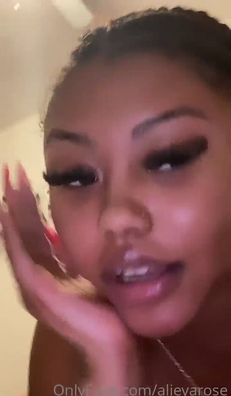 Dejarennae model erotic img