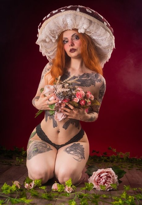 Faerie Blossom pornstar top pic
