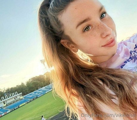 vikkikiss nice star pic