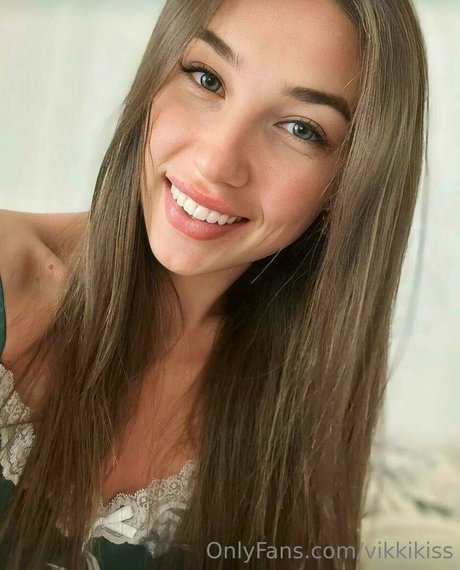 vikkikiss adult star gallery