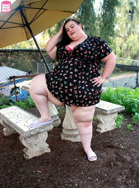 summermarshmallow model free pictures