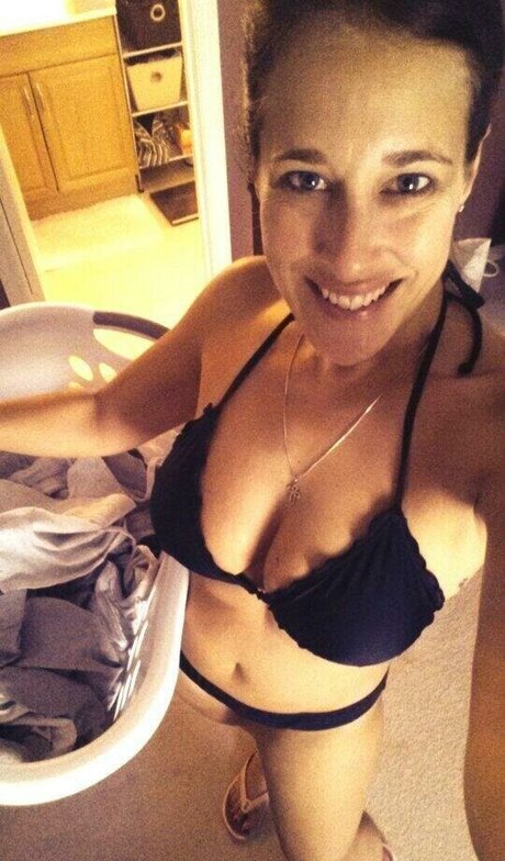 Chivettes Gone Wild erotic pornstar pics