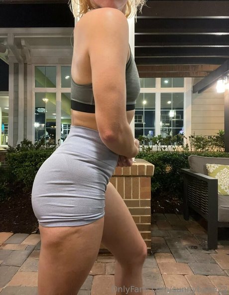 sunnybabe22 model xxx pics