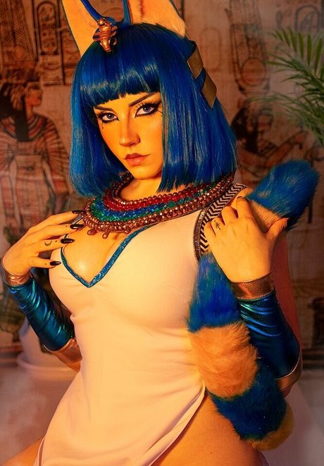 EzySummers Cosplay model pretty pic