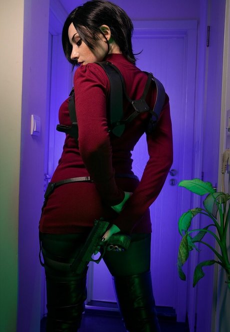 EzySummers Cosplay erotic star archive