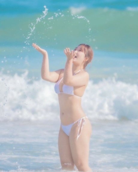 Ggubbu model porn pics