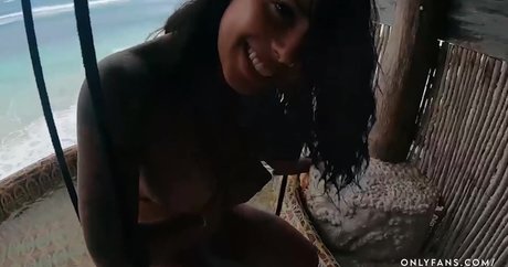 Gina Valentina naked actress pictures
