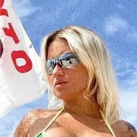 TRImonica porn actress pictures
