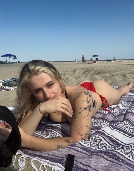 Maddyalivia nice star photo