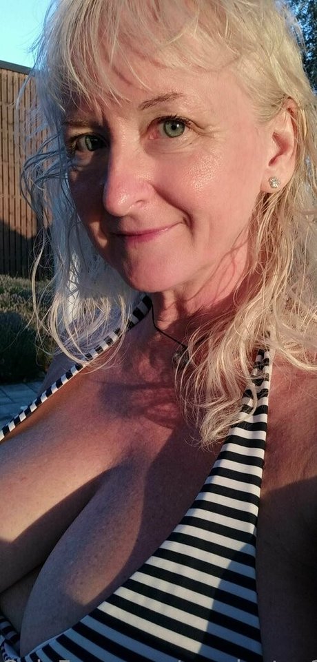 hottest mature onlyfans sex pictures