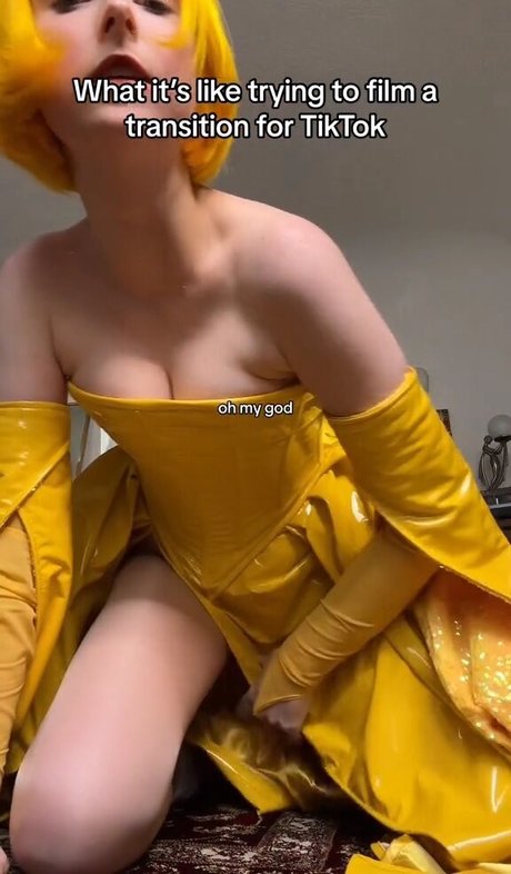 Tessa Violet exclusive model images