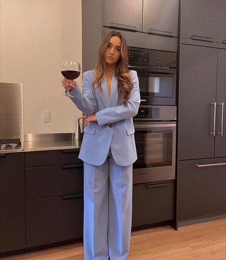 Kylie Holbeck star hd img