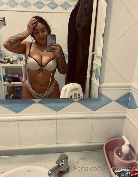 fantasyani pornstar sexy image