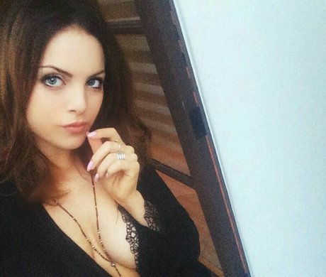 Elizabeth Gillies model free gallery