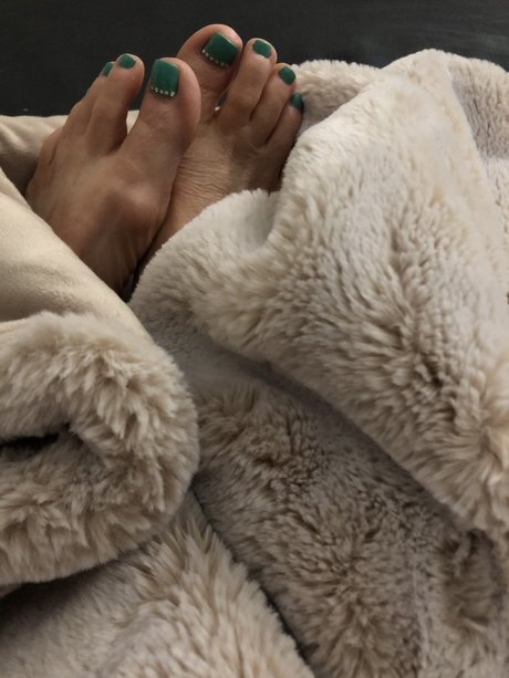 stepmom onlyfans sexy picture