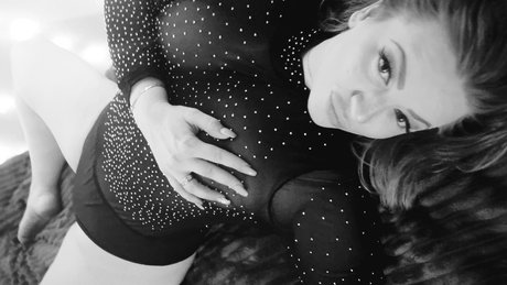 Only Lexa model nice galleries