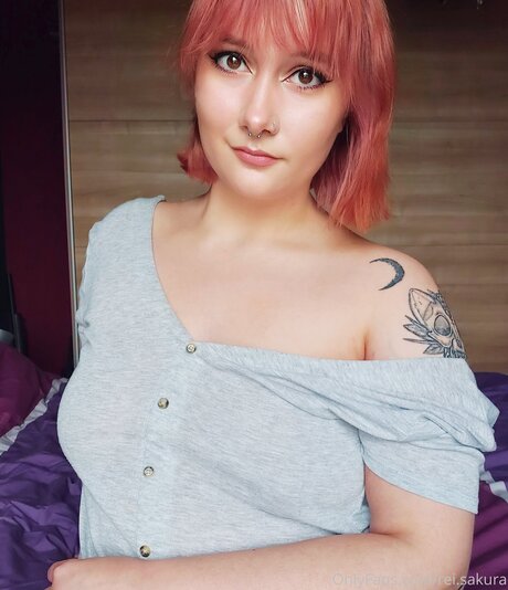 Rei Sakura sexy pornstar photo