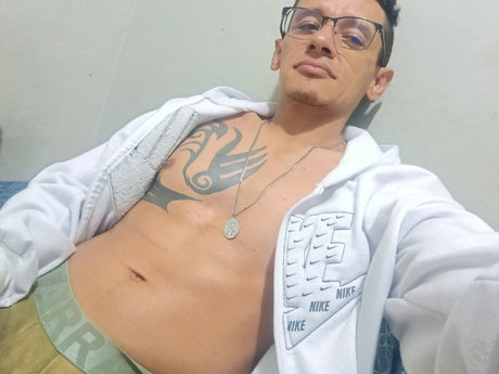 Ron69steven free model pic