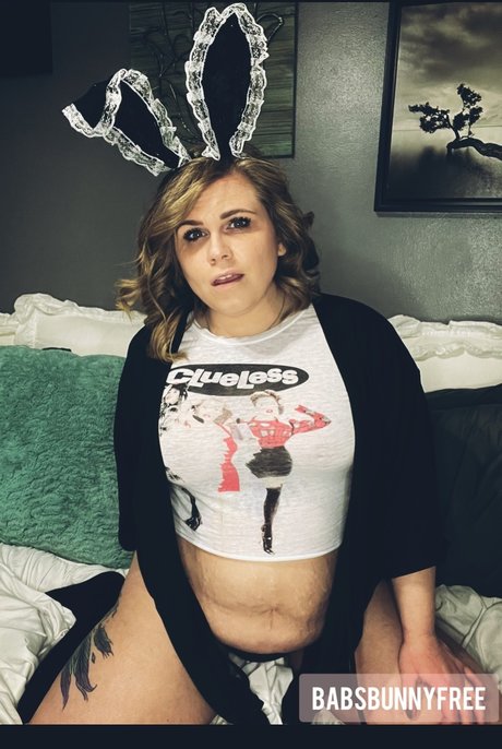 BabsBunny perfect model picture
