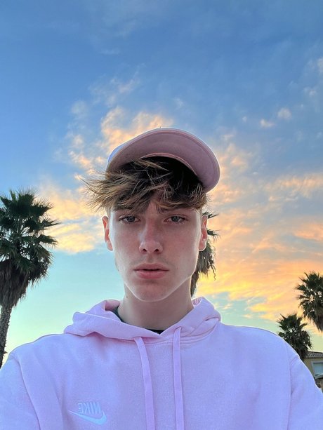 Maxence high quality star archive