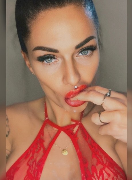 Maunika Cormier Samson perfect pornstar image