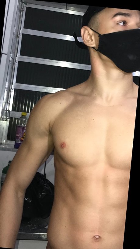 THEUSLUCCAS naked pornstar photo
