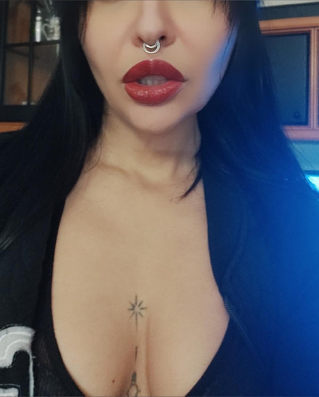 Masha real 84 pornstar nude image