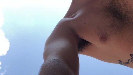 Maxie B naked actress pic