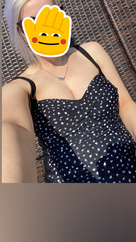 MegFromNextDoor pornstar pretty images